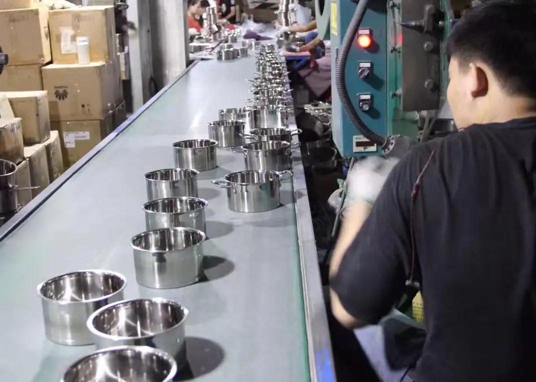 cookware-manufacturing-production-line cookware-manufacturing-production-line
